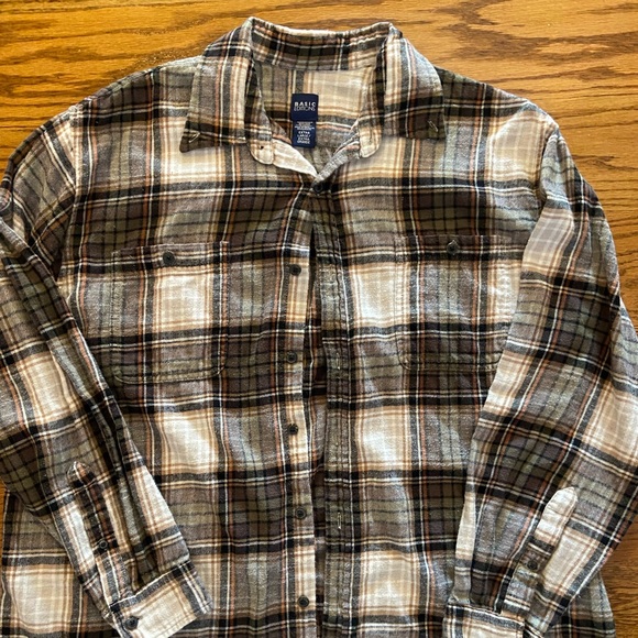 Flannel - Picture 2 of 6